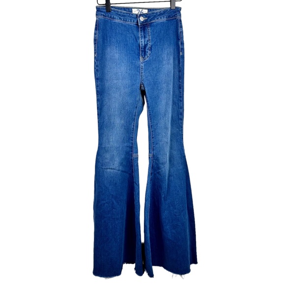Free People Just Float On Flare Jeans SZ 26 - Picture 6 of 16